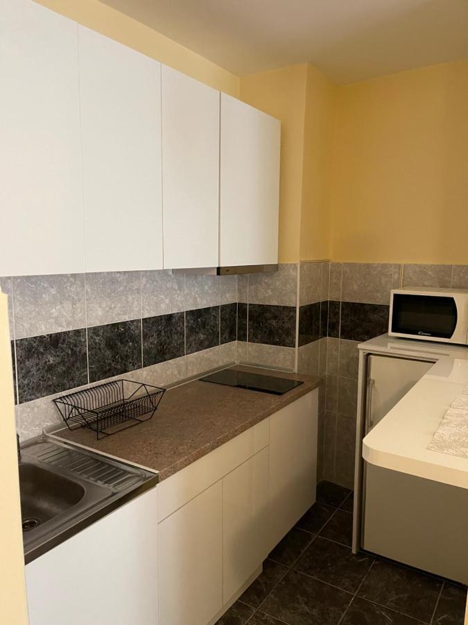 Trident Apartments 2 Ni Kültér fotó